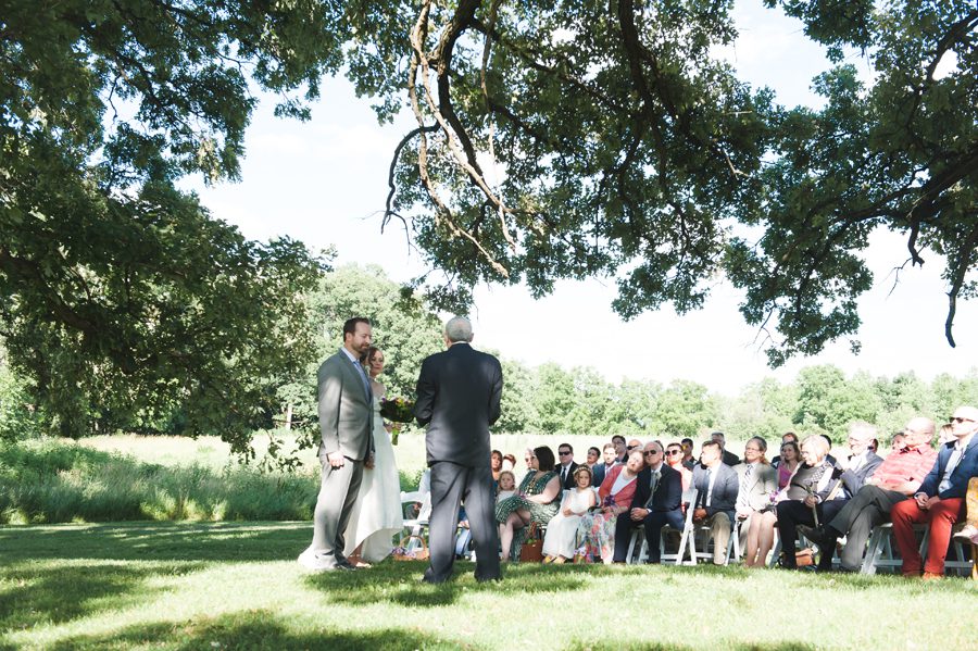 Leroy Oaks Nature Preserve Wedding – St. Charles, Illinois