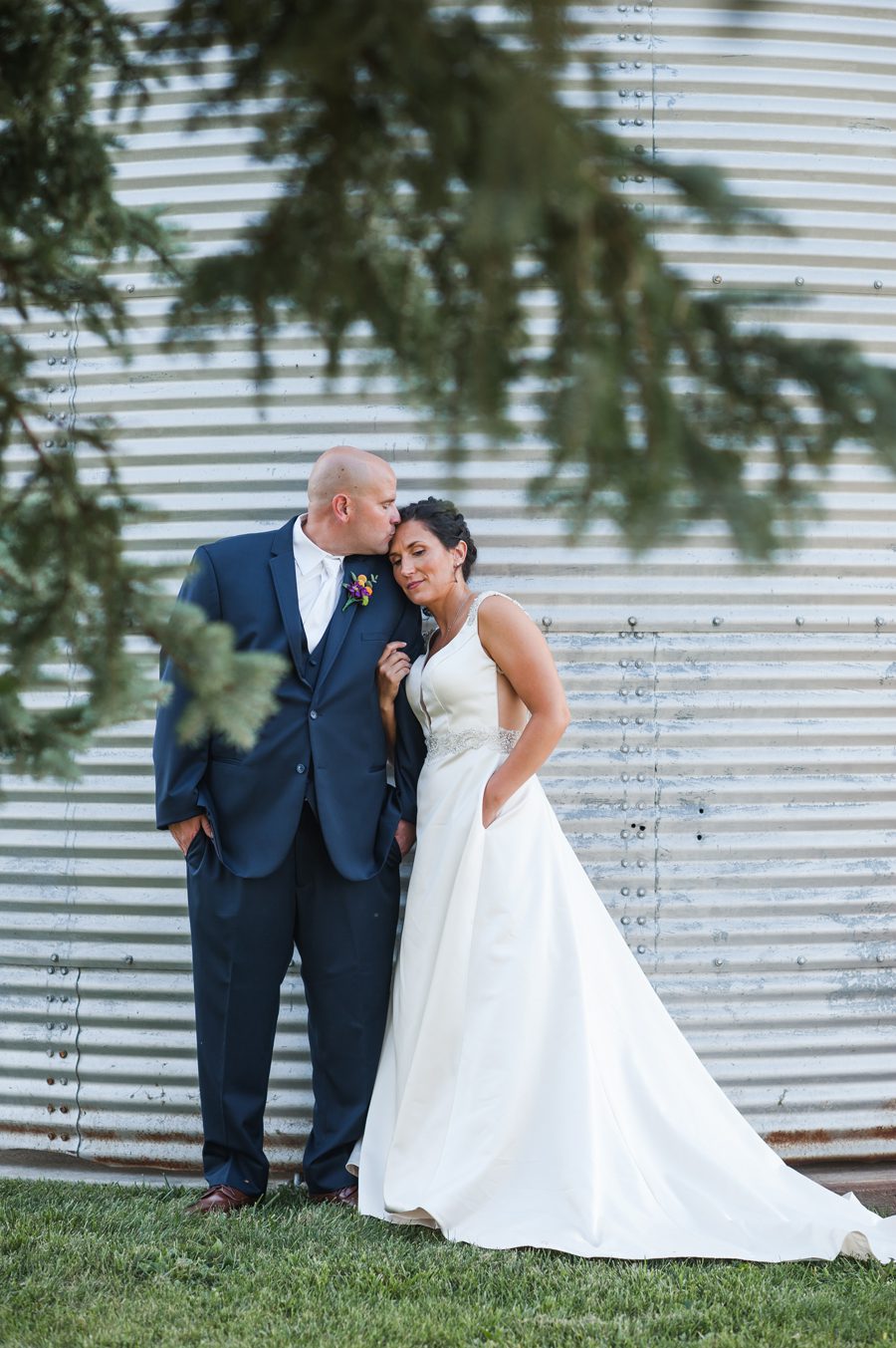 bride and groom at kuipers wedding– Elite Photo