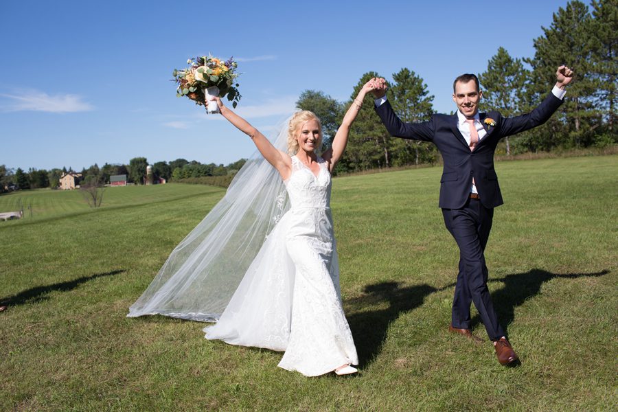 Bride and Groom Celebrate – Rockton, IL – Elite Photo