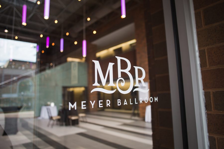 Meyer Ballroom in Aurora, Illinois – Wedding photography