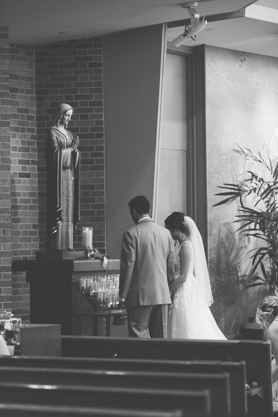 Visitation Church in elmhurst illinois – wedding photographer